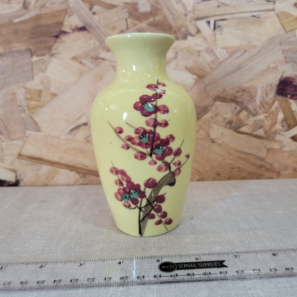 Elegant Floral Yellow Vase